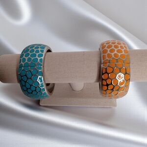 RETRO BUNDLE OF 2 ENAMELED BANGLE HINGED BRACELETS WIDE AND CHUNKY LOOK